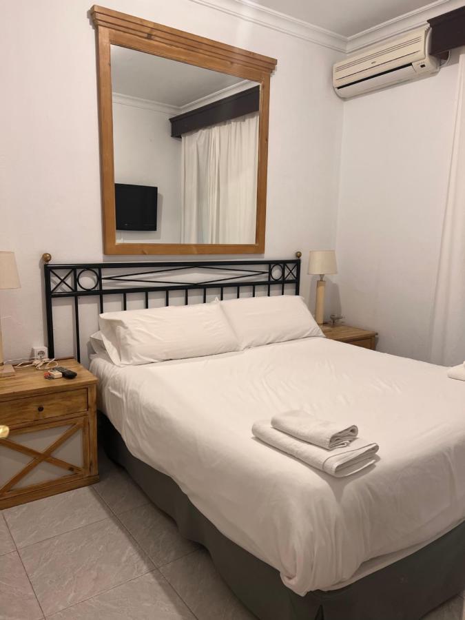 Hostal Playa Hidalgo Rota Eksteriør bilde