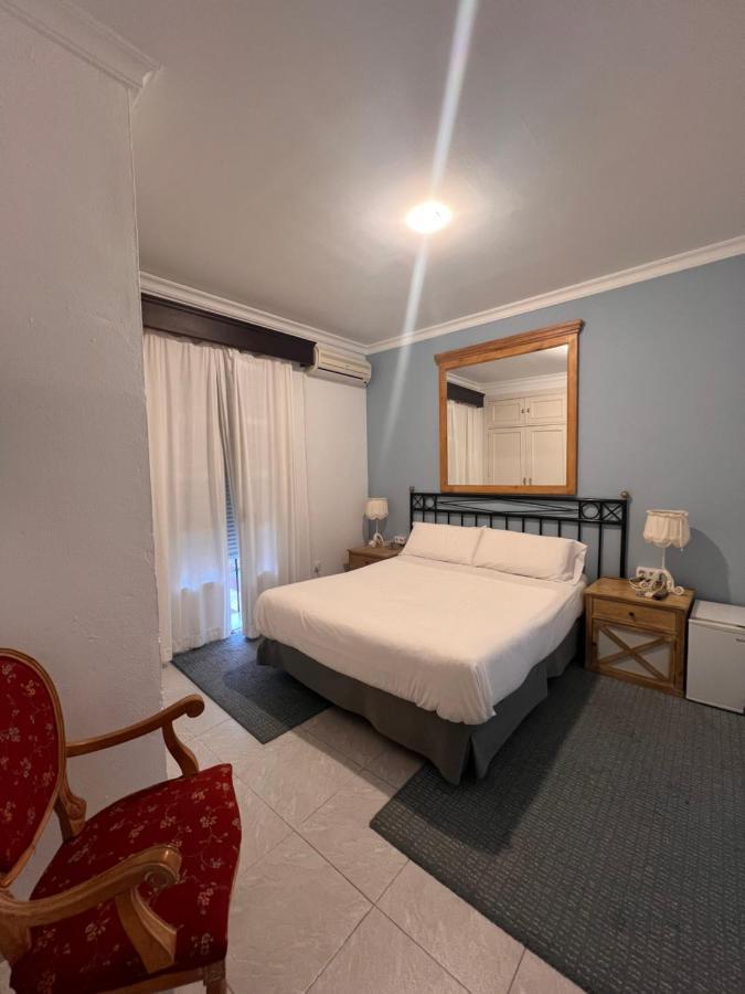 Hostal Playa Hidalgo Rota Eksteriør bilde