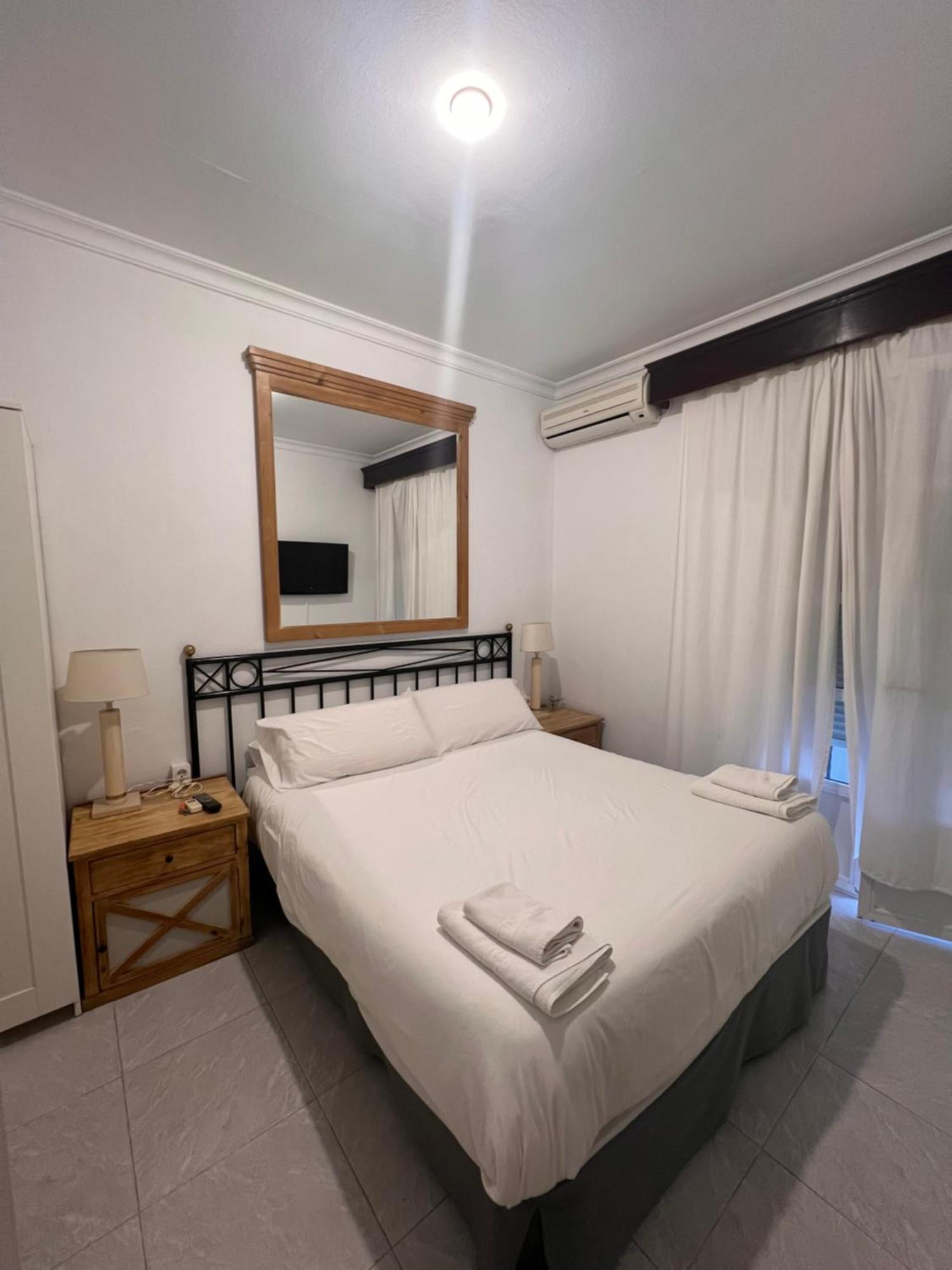 Hostal Playa Hidalgo Rota Eksteriør bilde