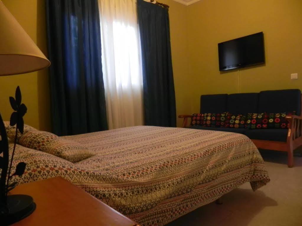 Hostal Playa Hidalgo Rota Eksteriør bilde